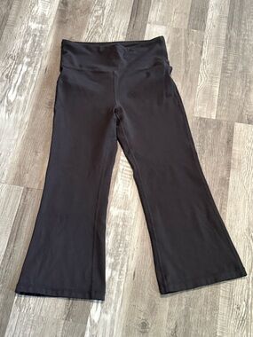 Balance Collection - Black Flared Yoga Pants Size Medium
